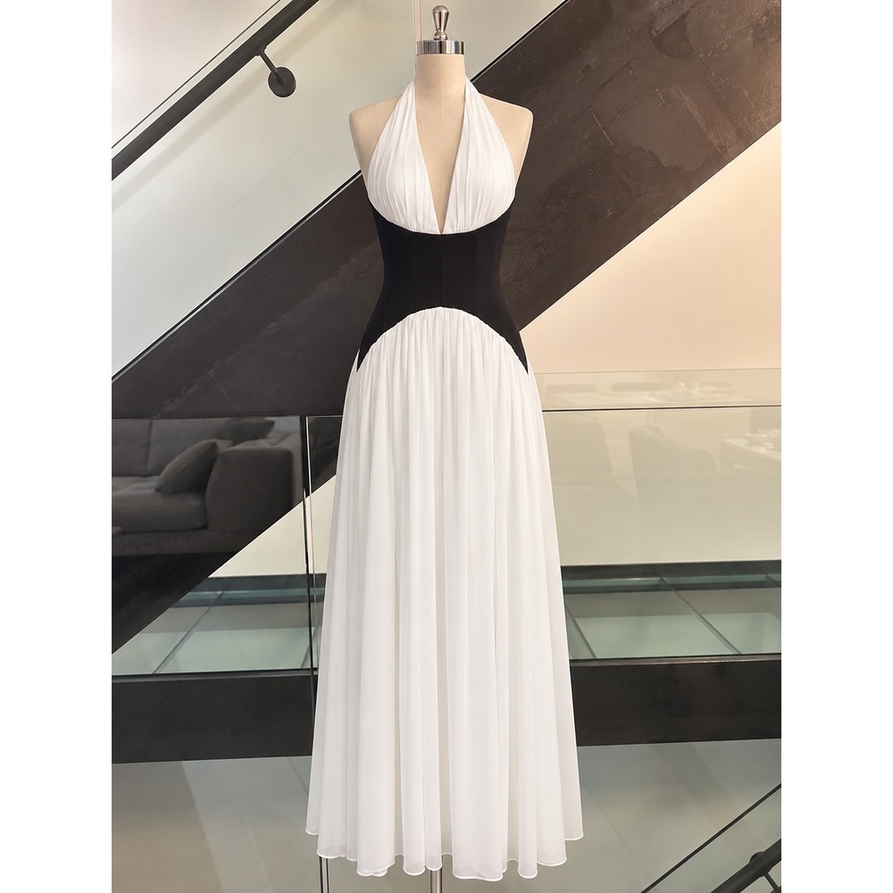 LEAU Black White Halter Maxi Dress Pleated V-Neck Corset Waist Gown Small NWT